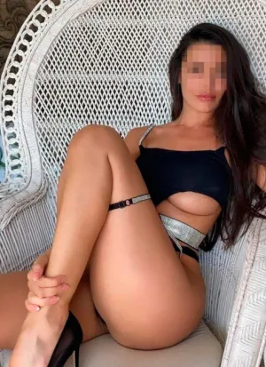 проститутка Виалета, 24, Бердск